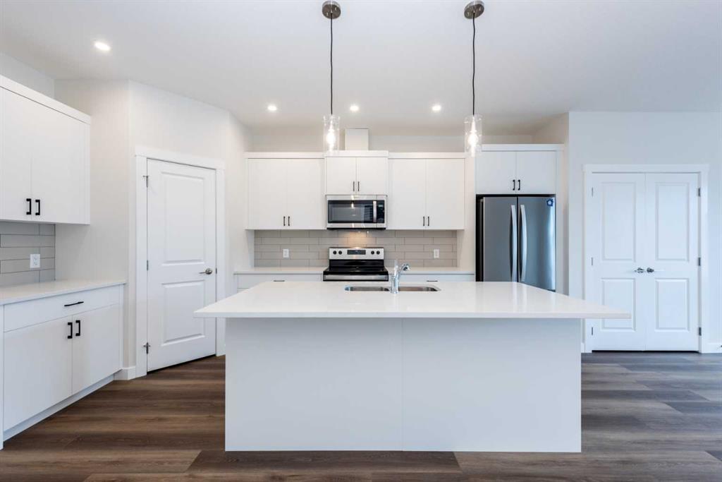 1139 Chinook Winds Circle SW